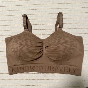 Kindred bravely Hands-Free Pumping & Nursing Bra- color latte. Like new.